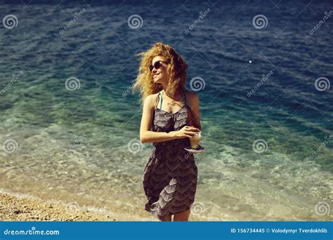 mujeres desnuda en playa